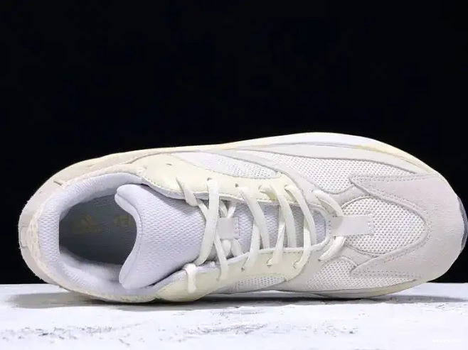 Adidas Analog EG7596 Yeezy Boost 700 0505